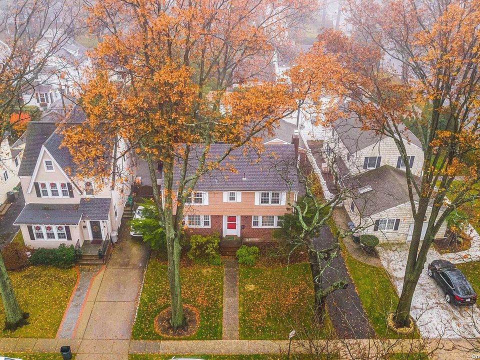 8 Bayberry Avenue, Garden City, NY 11530 Zillow