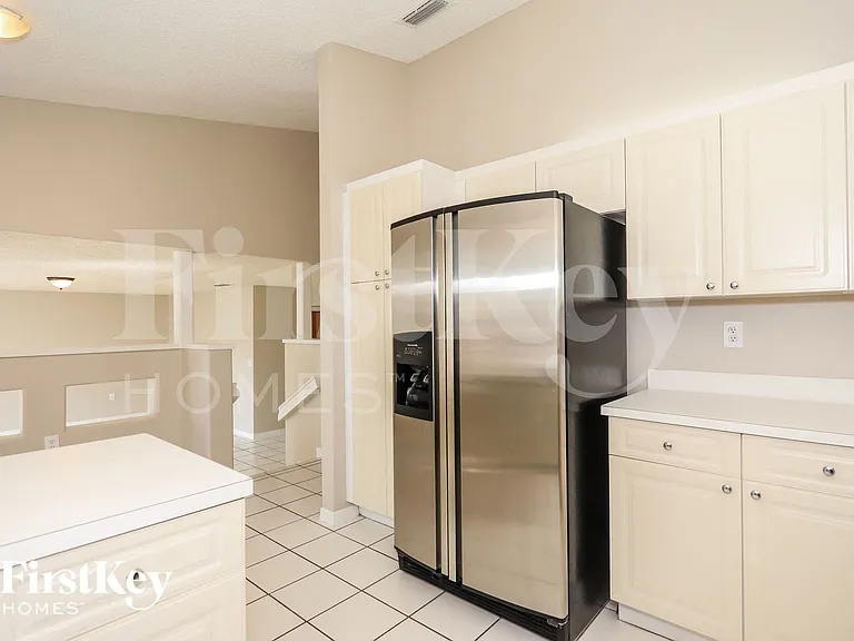 12324 SW 143rd Ln — Photo 8