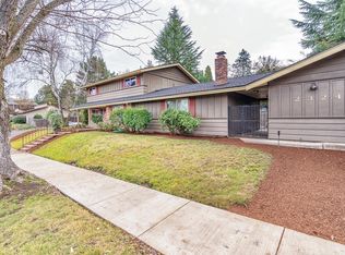 2324 Brentwood Dr, Medford, OR