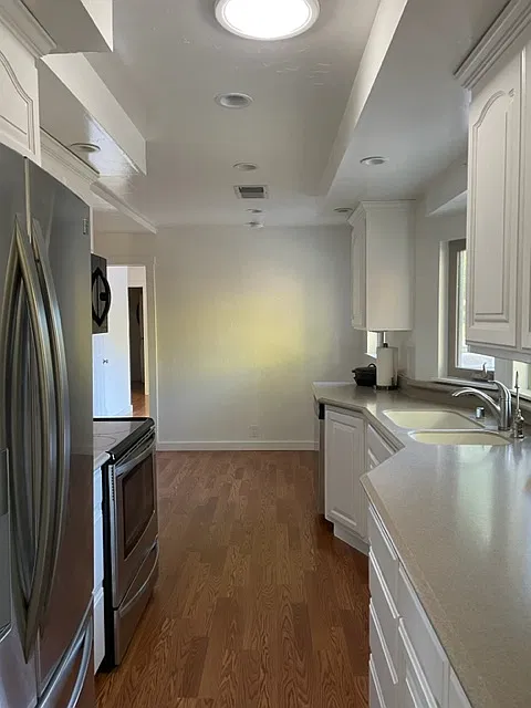 2 bed, 1100 sqft, $2,800 — Photo 1
