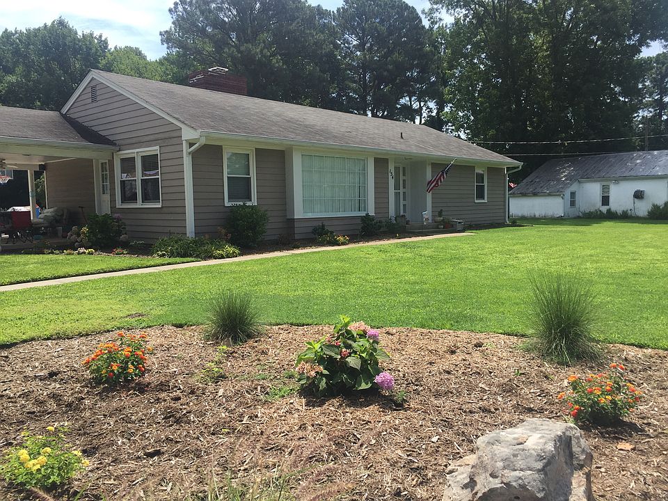 2nd image of 154 Beach Rd