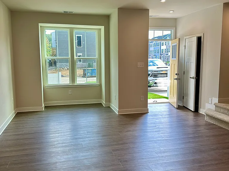 418 Big Woods Dr — Photo 5