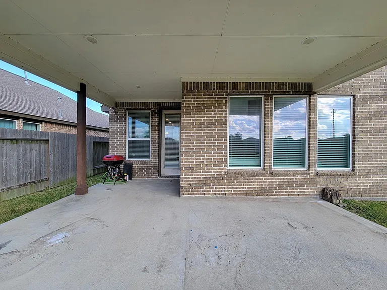 4010 Palmer Meadow Ct — Photo 39