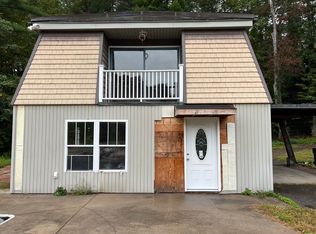 213 Amherst St, Granby, MA 01033