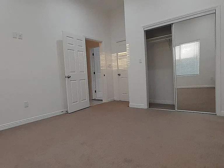 8332 Rea Ave — Photo 15