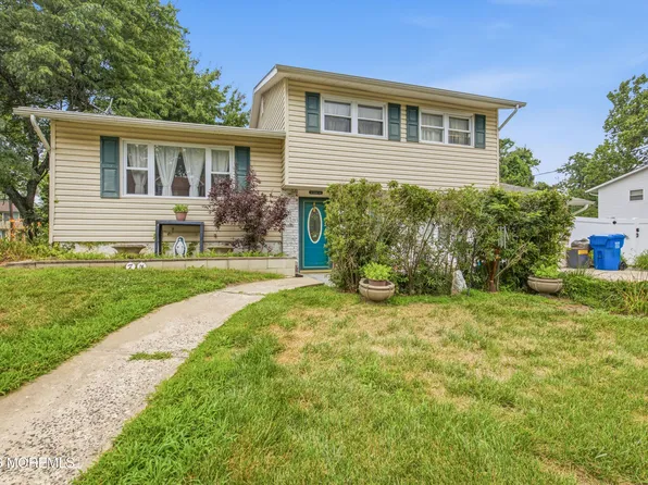 74 Citadel Drive, Jackson, NJ 08527