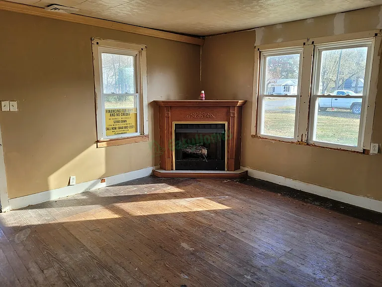 404 N Carroll St — Photo 14