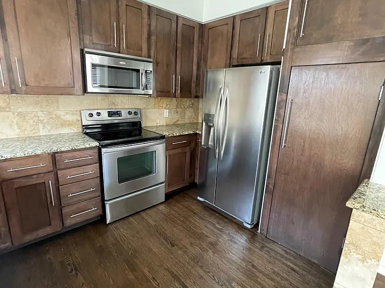 4142 Herschel Ave #102 — Photo 4