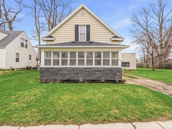 1434 E 4th St, Mishawaka, IN 46544