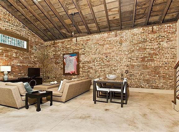 5th image of 1442 Urania St