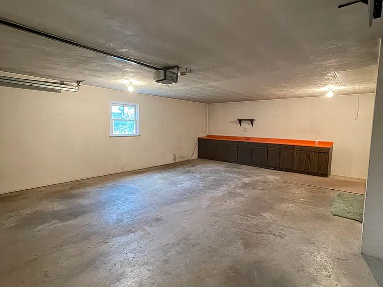 545 Skyview Dr — Photo 19