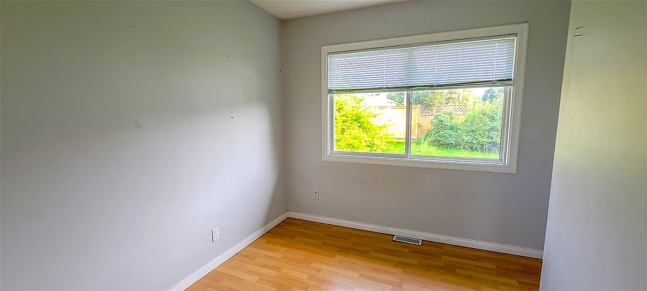 3 bed, 1015 sqft, $2,150 — Photo 3