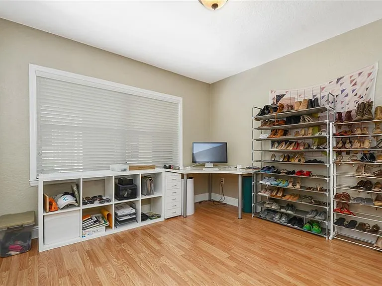 225 E New Hampshire St #7 — Photo 8