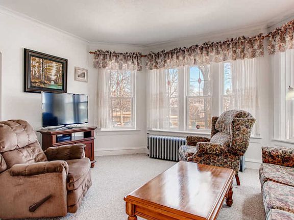 5th image of 3022 N Newcastle Ave