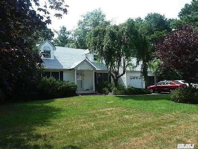 1st image of 29 Pine Cone Ln