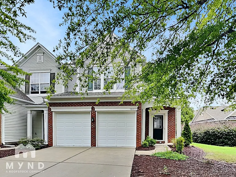 10019 Garrison Watch Ave — Photo 1