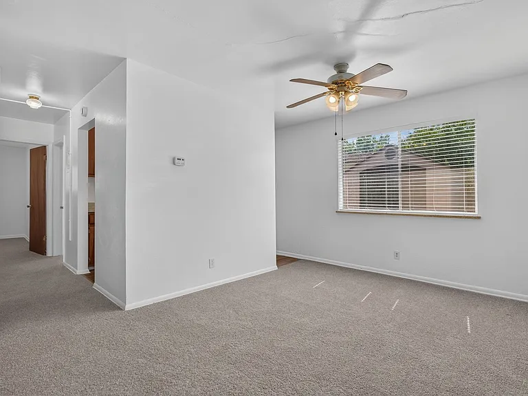 6810 W Mexico Dr — Photo 11