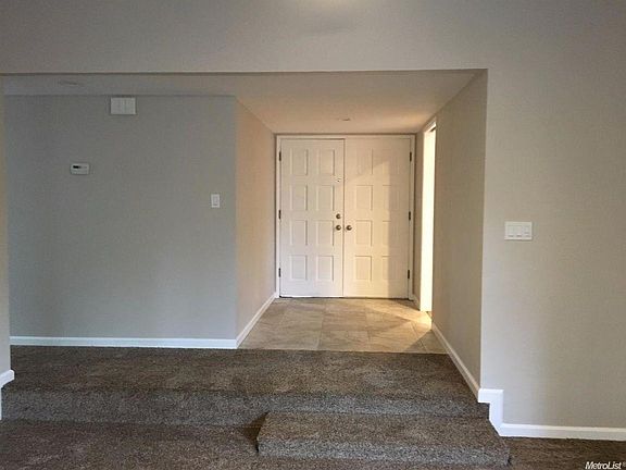 4th image of 2972 Beaufort Ave