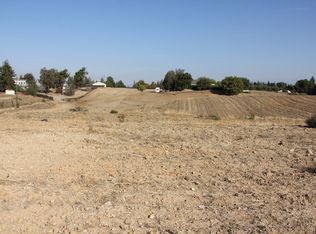O E. Silaxo Rd, Clovis, CA 93619