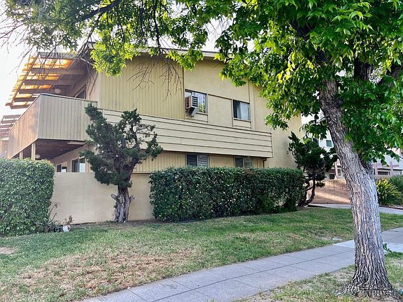 2nd image of 1599 Maurice Ln