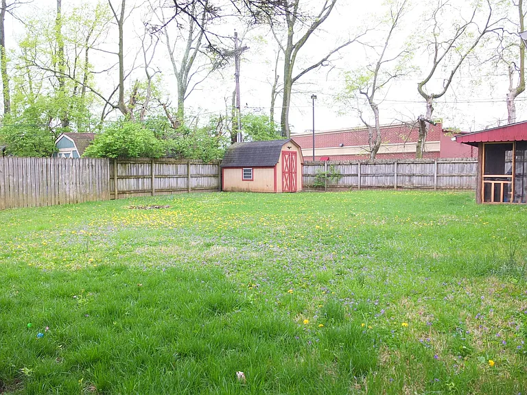 35 Renwood Pl — Photo 17
