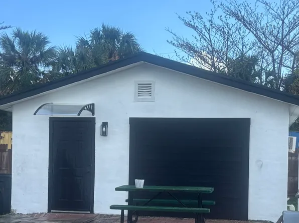 870G SW 9th St, Pompano Beach, FL 33060