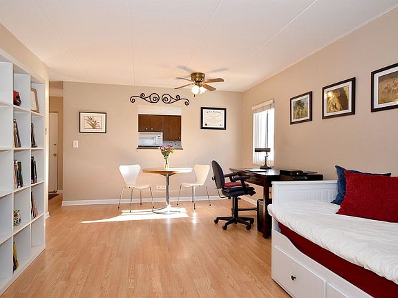 4th image of 315 Marengo Ave APT 4F