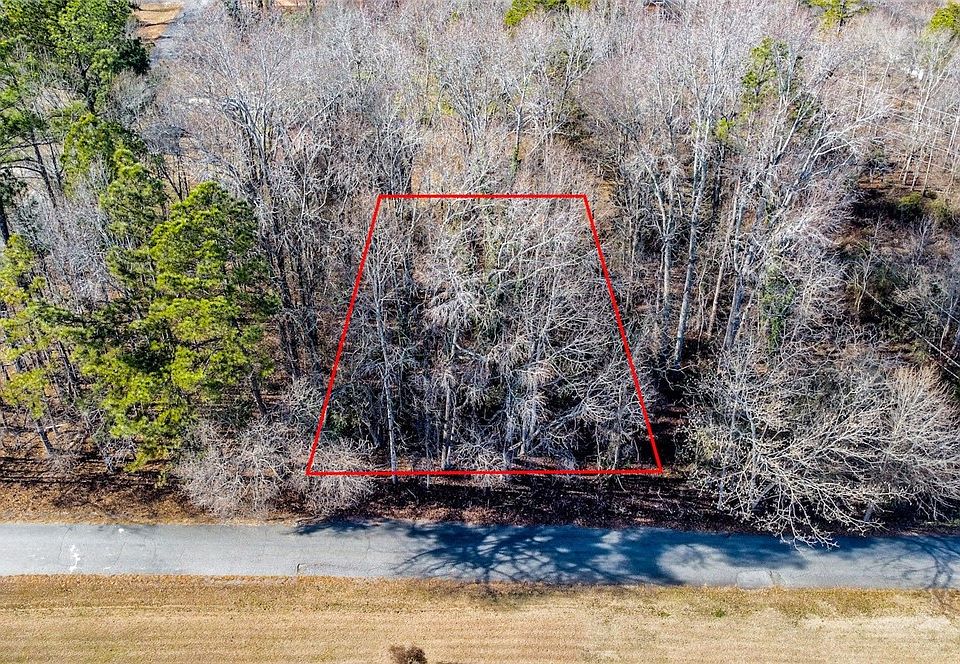 1st image of 114 Hunter Dr