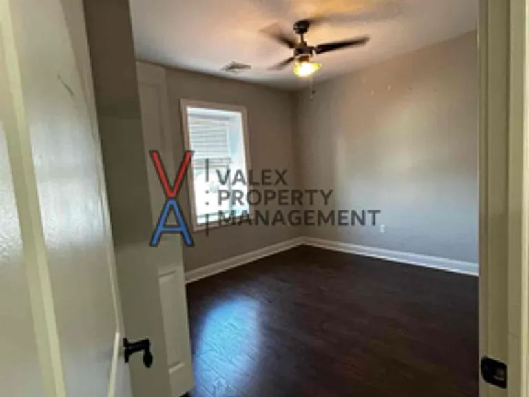 970 Ridge Ave — Photo 17
