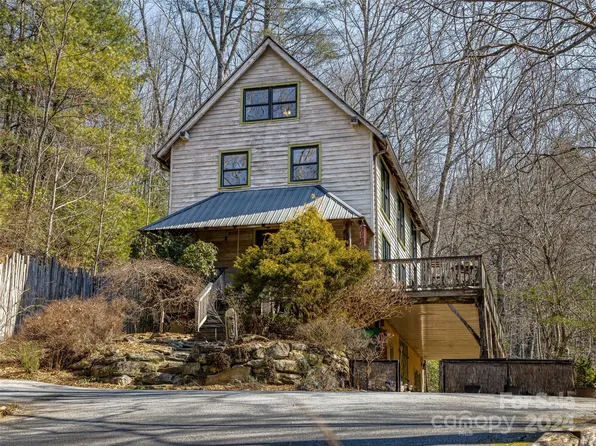 2278 Diamond Creek Rd, Lake Toxaway, NC 28747