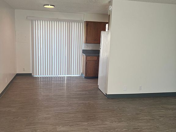 3rd image of 904 S 42nd Ave #906-K