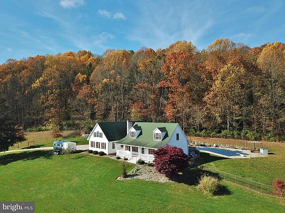 3rd image of 3788 Ridge Rd