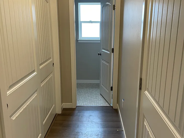 1014 Frank Henry Rd — Photo 6