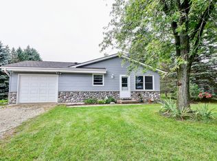 2202 Newark Dr E, West Bend, WI 53090