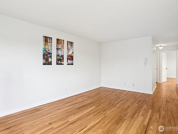 3rd image of 4407 SW Alaska Street #205
