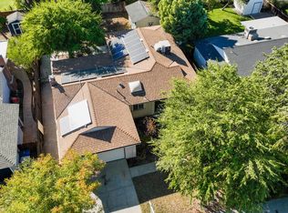 2406 Stanford Ave, Clovis, CA 93611