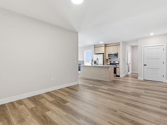 3rd image of 304 61st St #2D