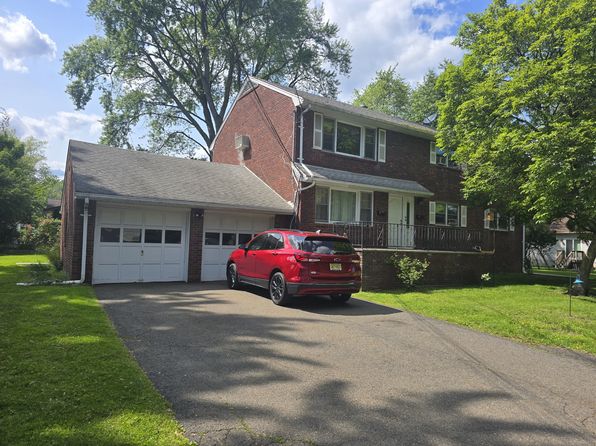 219 Walnut St UNIT 2B