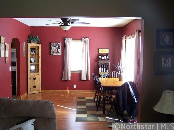4th image of 643 E 3rd St