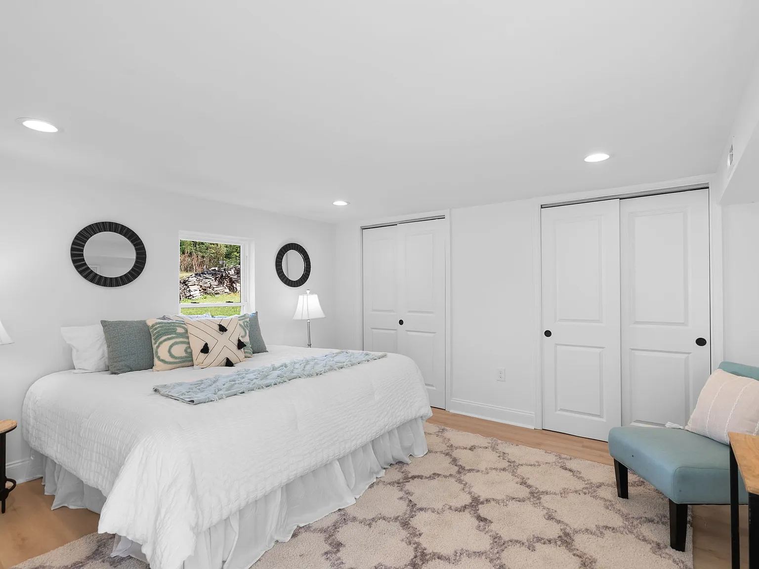 1 bed, 855 sqft, $1,350 — Photo 4