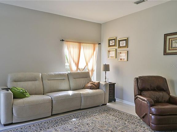 3rd image of 3941 Langdrum Dr