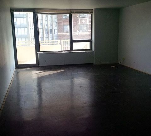 2nd image of 3930 N Pine Grove Ave APT 715