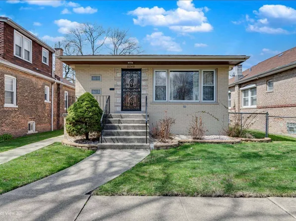 8240 S Woodlawn Ave, Chicago, IL 60619