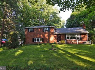 1129 Sandy Ridge Rd, Doylestown, PA 18901