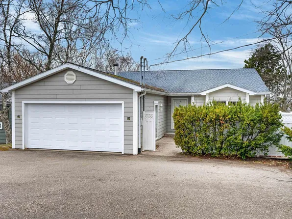 28 Old Kings Rd, Sydney, NS B1S 2B5