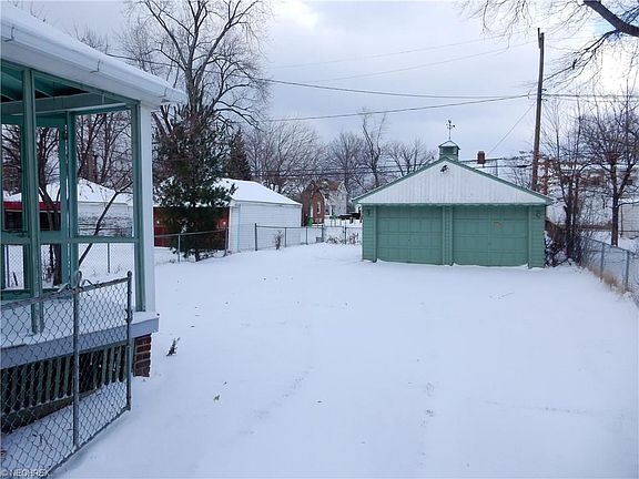 5th image of 1501 E 195th St