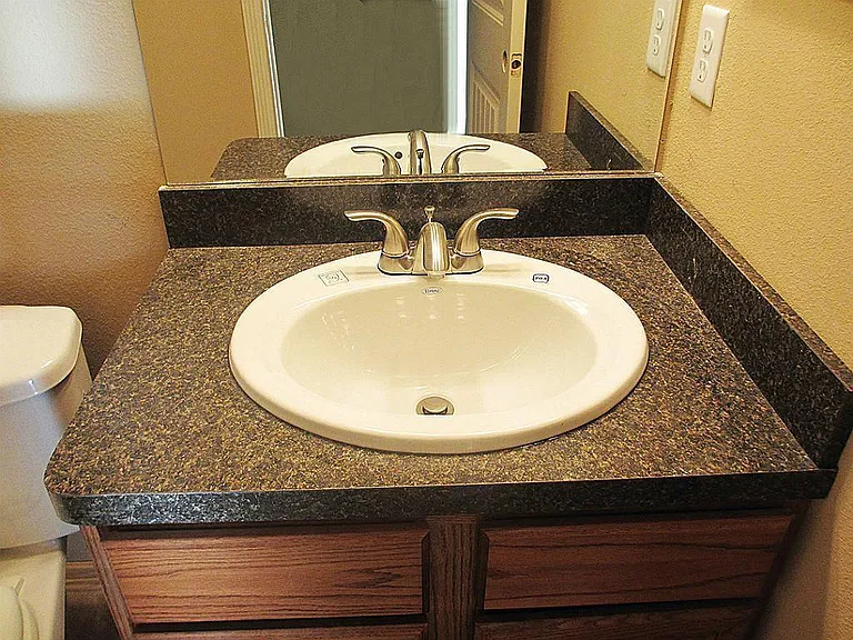 155 Bend Cir #B — Photo 9