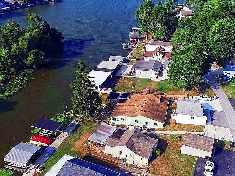 2nd image of 9463 Sassafras Dr