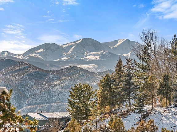 4th image of 679 Pinon Dr