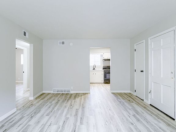 5th image of 1330 S 30th Ave #3